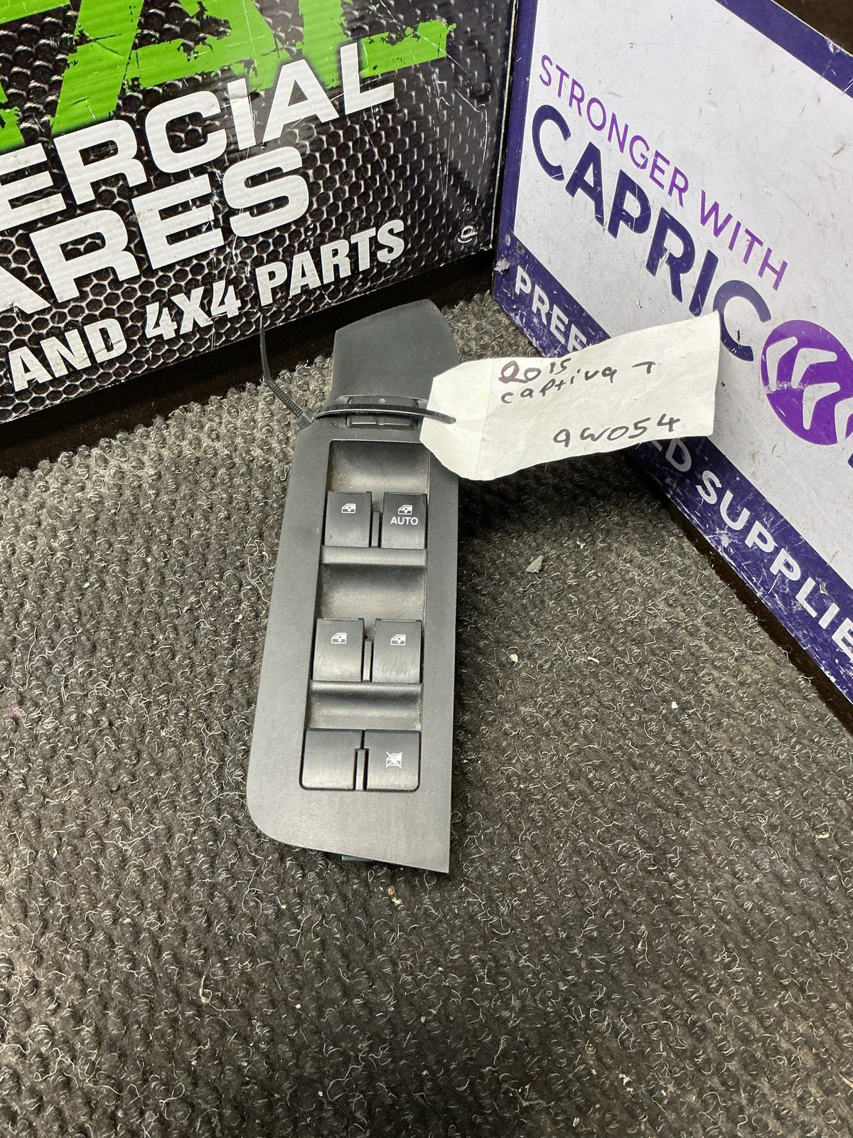 2015 Holden Captiva 7 9W054- Master Power Window Switch- (TAG9915)