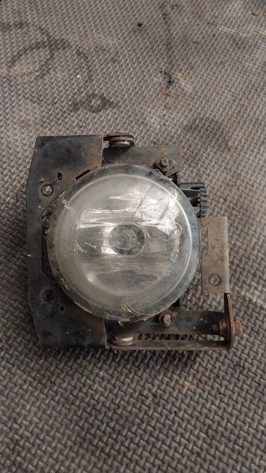 2005-2012 Mitsubishi Outlander II CW*W- Left Spotlight- (TAG1762)