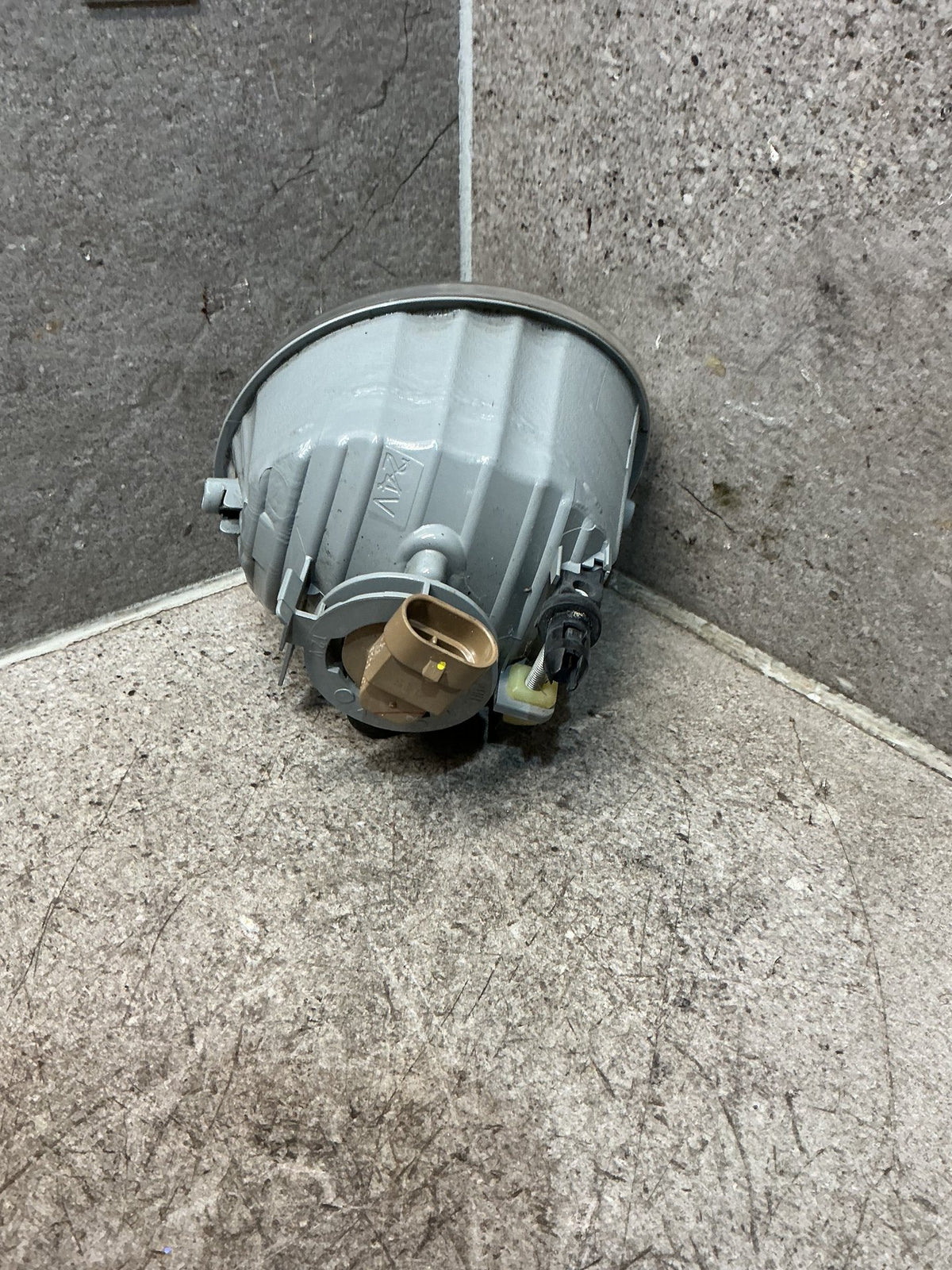 2009 Toyota Estima ACR50 - Right Fog Light - (TAG17936)