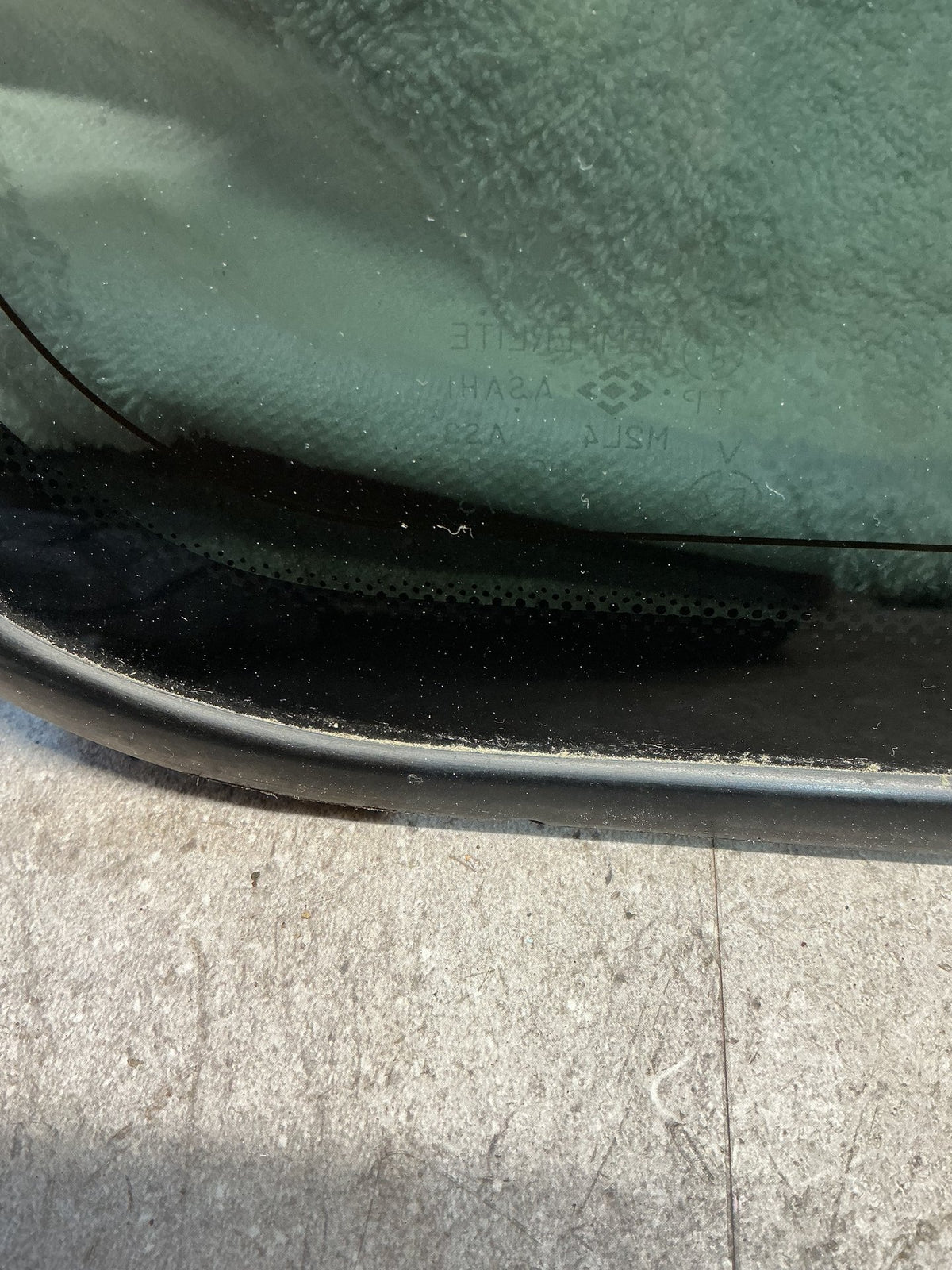1997-2000 Mitsubishi Pajero II NL- Right Rear Cargo Glass- (TAG17473)