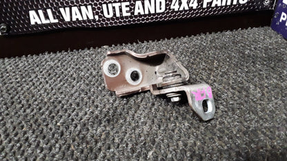 2015 Ford EcoSport TITANIUM 1.5- Right Front Door Bottom Hinge- (TAG6649) PN: BB53-7822810-AH