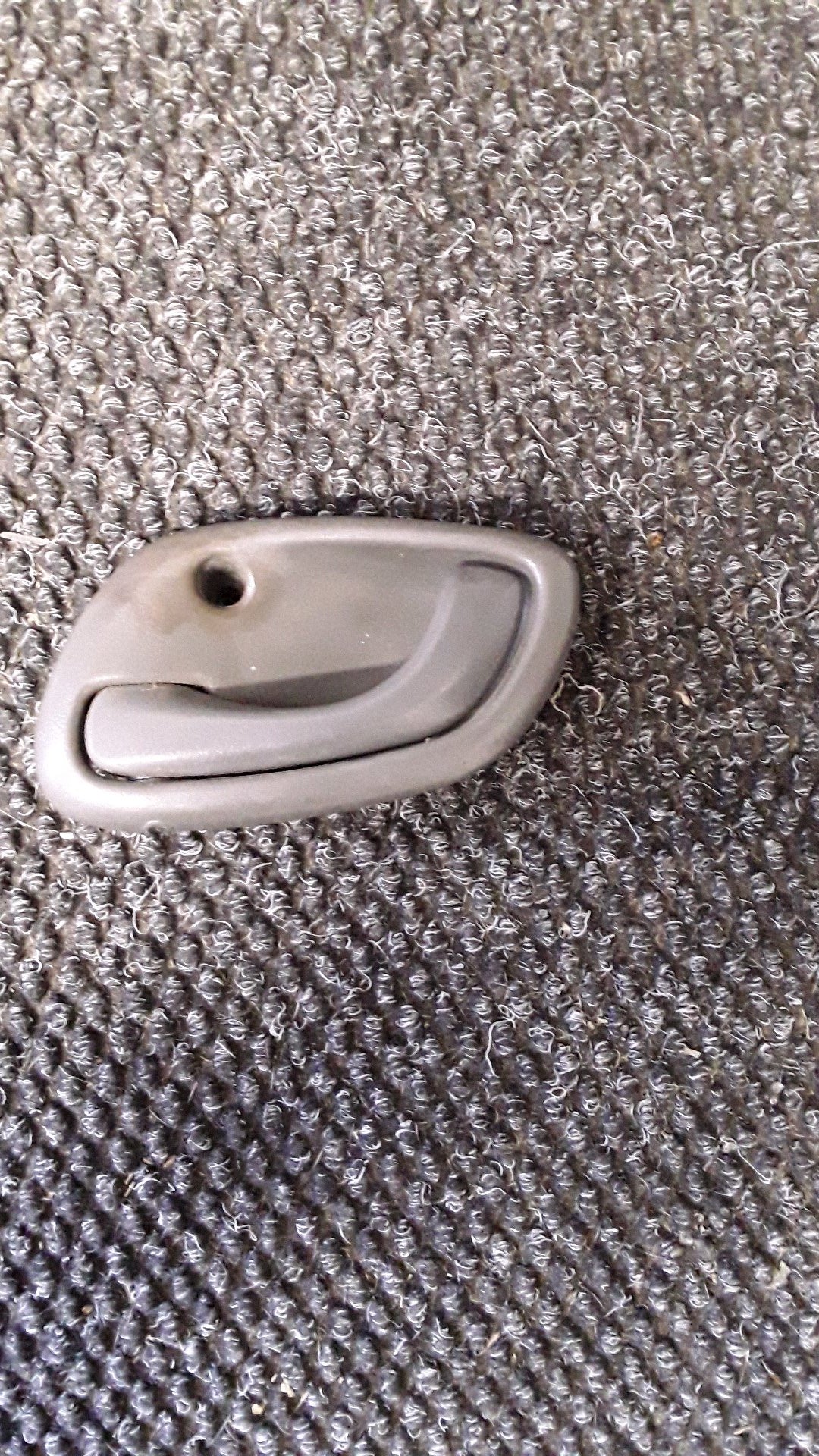 1998-2005 Suzuki Grand Vitara I FT SQ420- Left Front Door Interior Handle- (TAG5203)