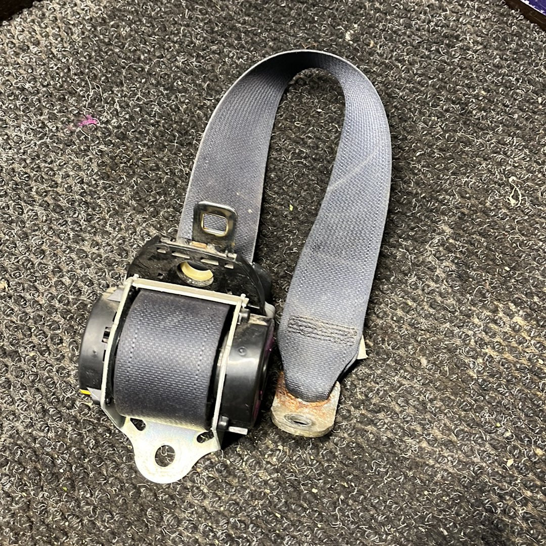 2005-2012 Mitsubishi Outlander II CW*W- Left Rear Seat Belt- (TAG8088)