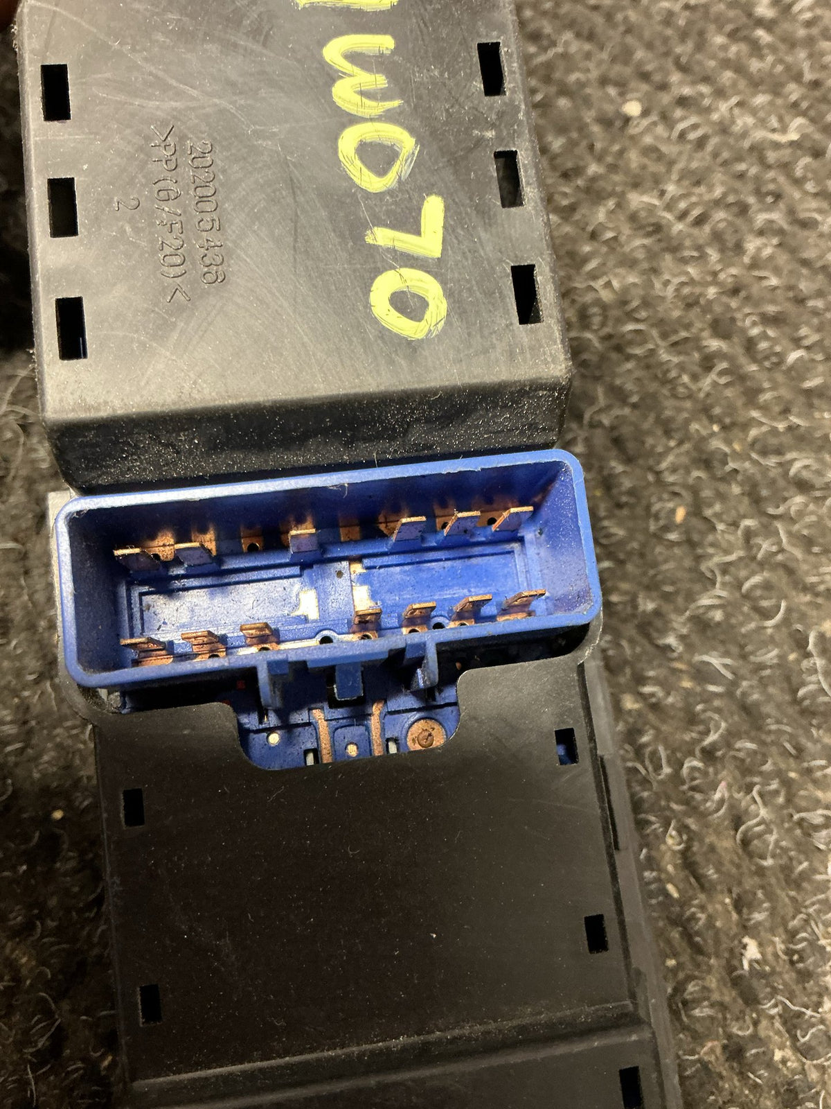 2008 Holden Captiva 7 1W070- Master Power Window Switch- (TAG9919)