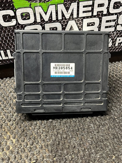 1994-1999 Mitsubishi Pajero II V2*C- ECU- (TAG9683)