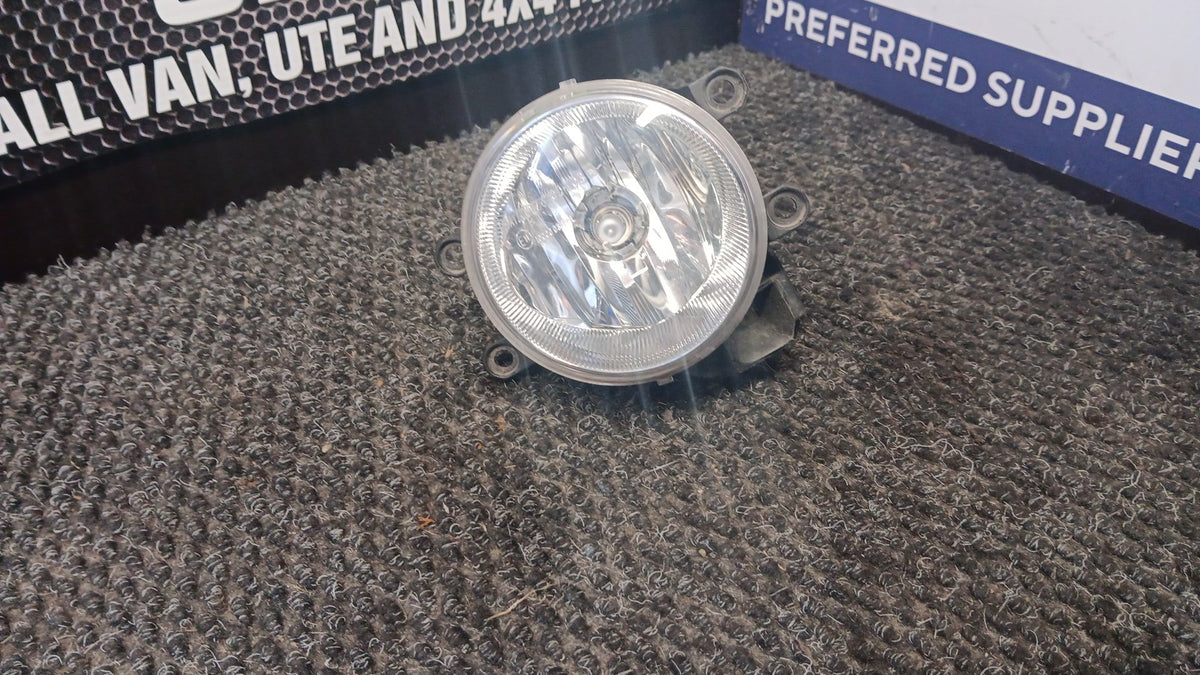 2015-2020 Toyota Hilux- Right Spotlight- (TAG6501)