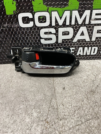 2003-2006 Suzuki Grand Vitara I FT JA627- Left Rear Door Interior Handle- (TAG15968)
