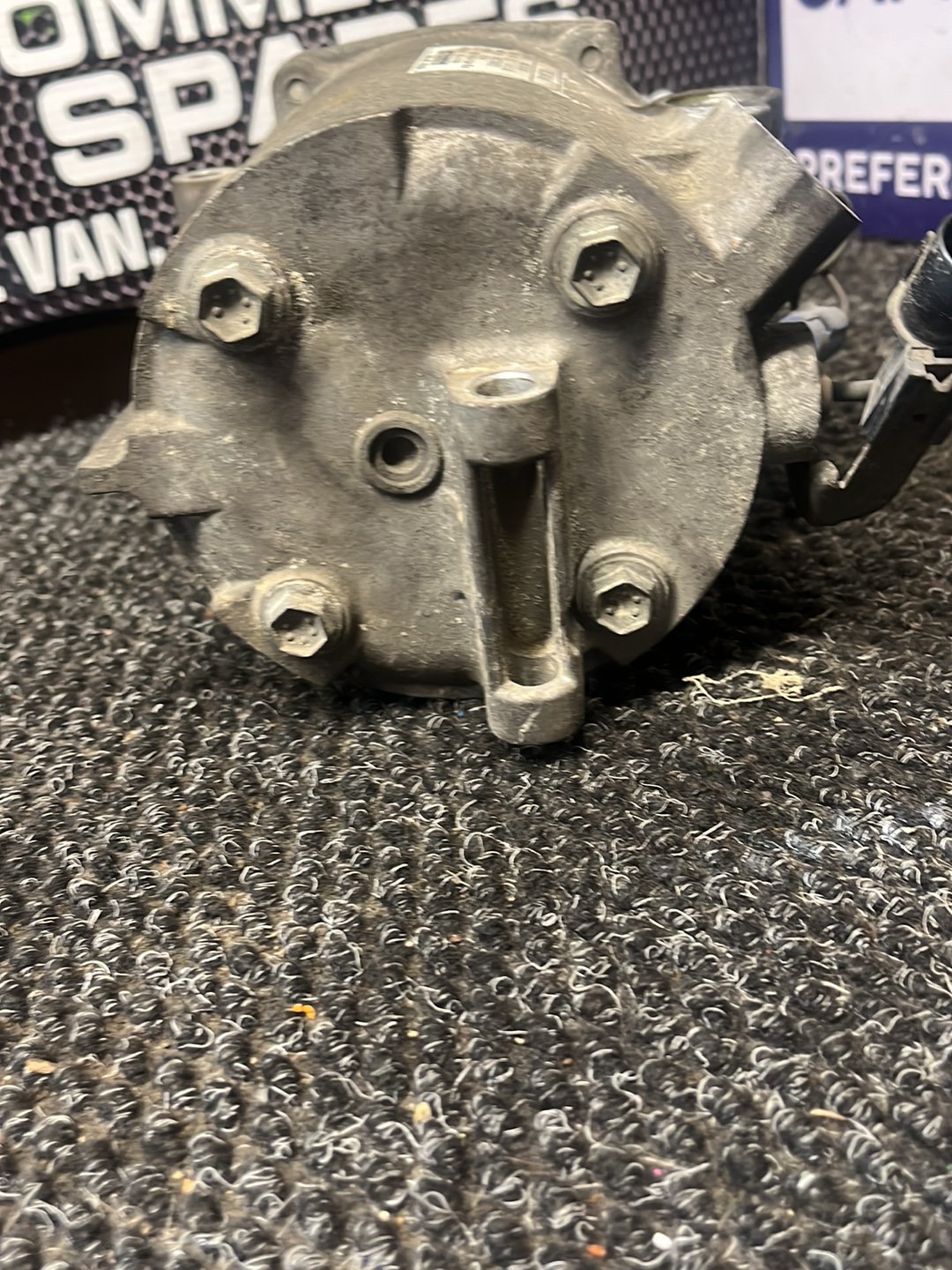 2006 Mitsubishi Outlander II CW*W CW5W- A/C Compressor- (TAG6963)