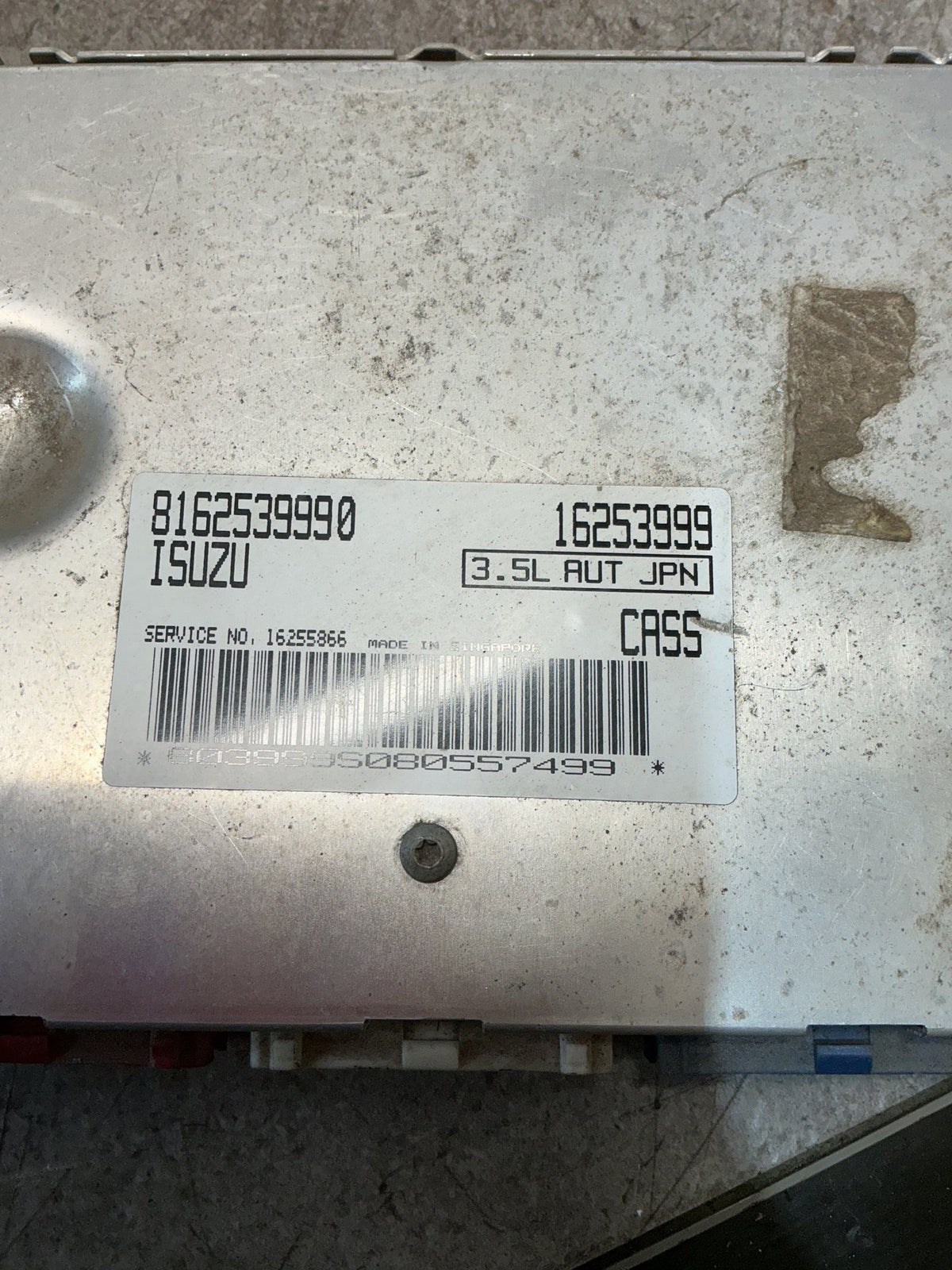 1995 Isuzu Bighorn UBS69GW- ECU- (TAG16384)