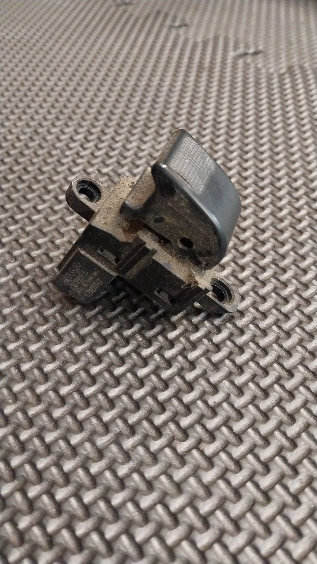 2006-2011 Mazda BT-50 CD UNY0E- Left Front Window Switch- (TAG292)