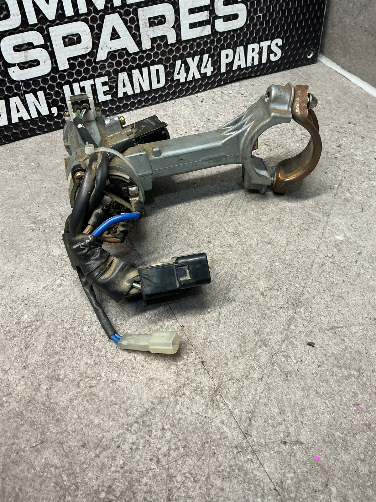 1994 Toyota Hilux Surf KZN130- Ignition Barrel- (TAG13450) PN: 45020-35-4