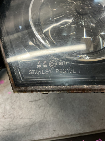2006 Mazda Axela- Left Tailgate Light- (TAG14666)