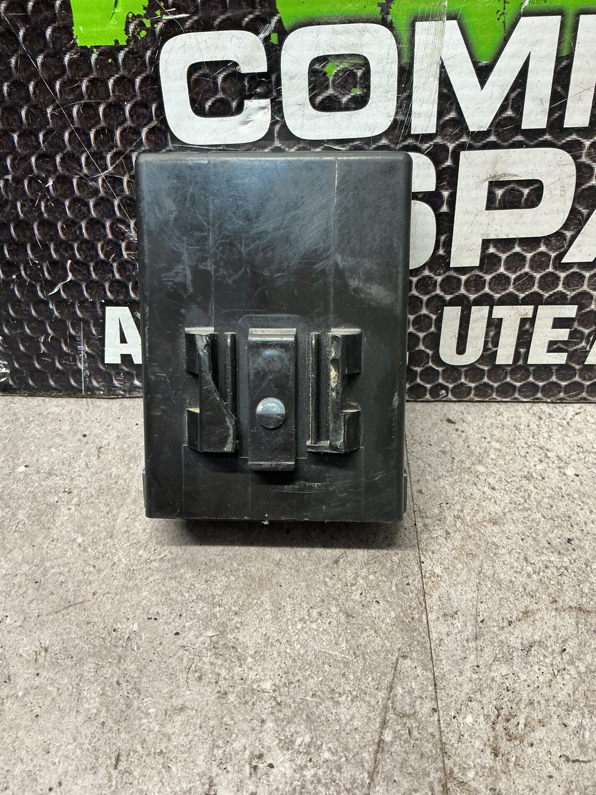 1994 Toyota Hilux Surf KZN130- Door Control Module- (TAG13490)