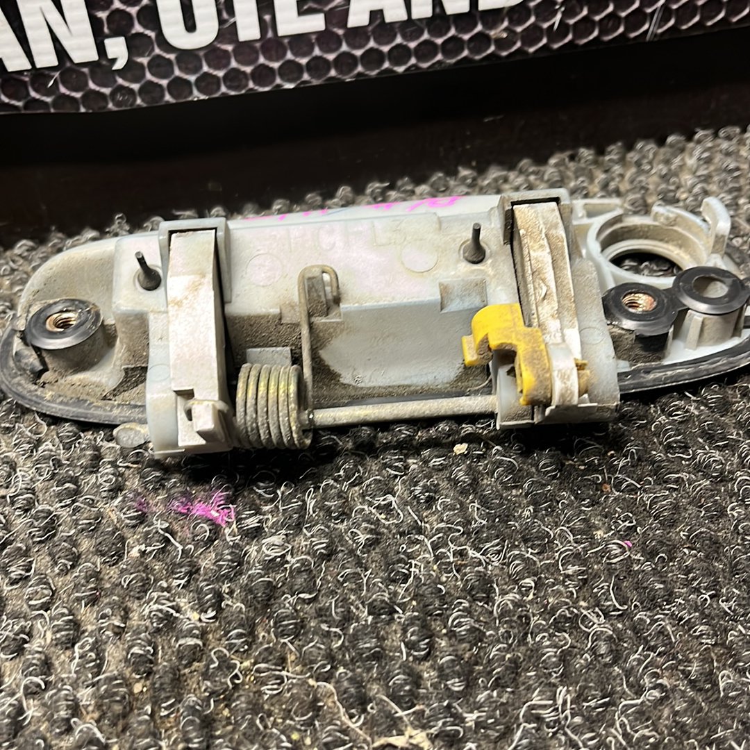 1994-1999 Toyota RAV4 A10 SXA11- Left Front Exterior Door Handle- (TAG7706)