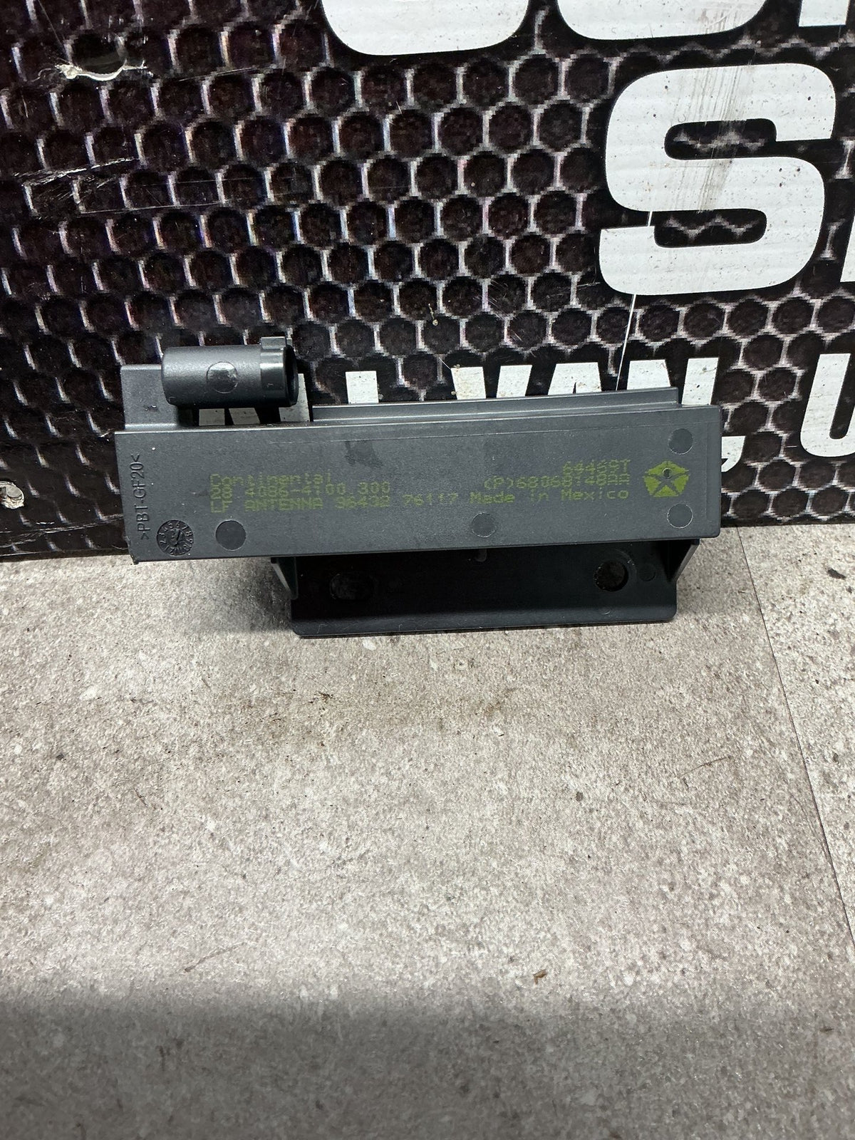 2014 Dodge Journey JC- Keyless EntryAntenna - (TAG12288) PN: 68068148AA