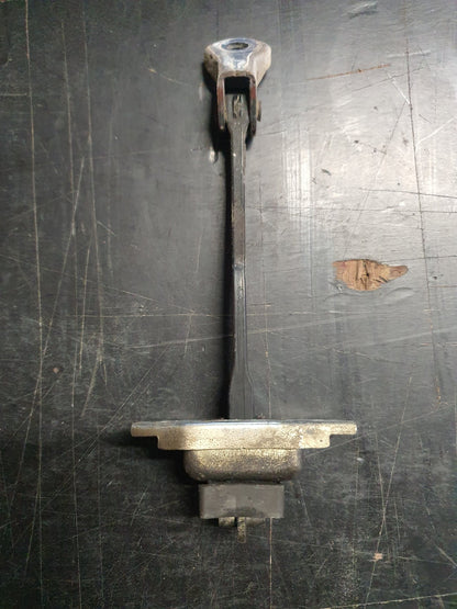 2011 Toyota Hiace TRH219- Right Front Check Strap- (TAG9198)