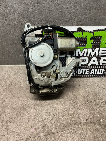 2005 Nissan Elgrand ME51- Tailgate Lock Mechanism- (TAG16578)