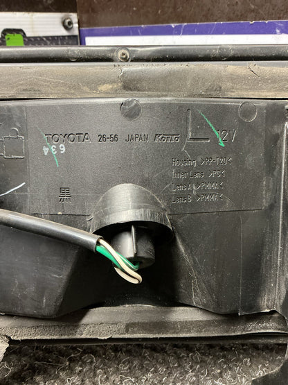 1998 Toyota Granvia KCH10- Left Tailgate Light- (TAG9849)