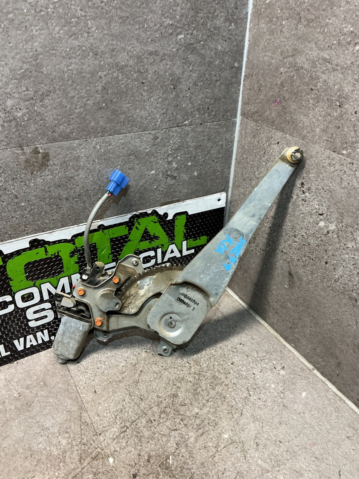 1999-2006 Mazda B-Series UN- Right Rear Window Regulator/Motor- (TAG16342)