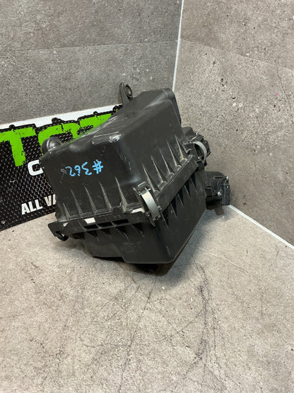 2013 Mitsubishi Outlander GF8W- Air Cleaner Assembly EFI Air Box- (TAG13286) PN: 1500A388