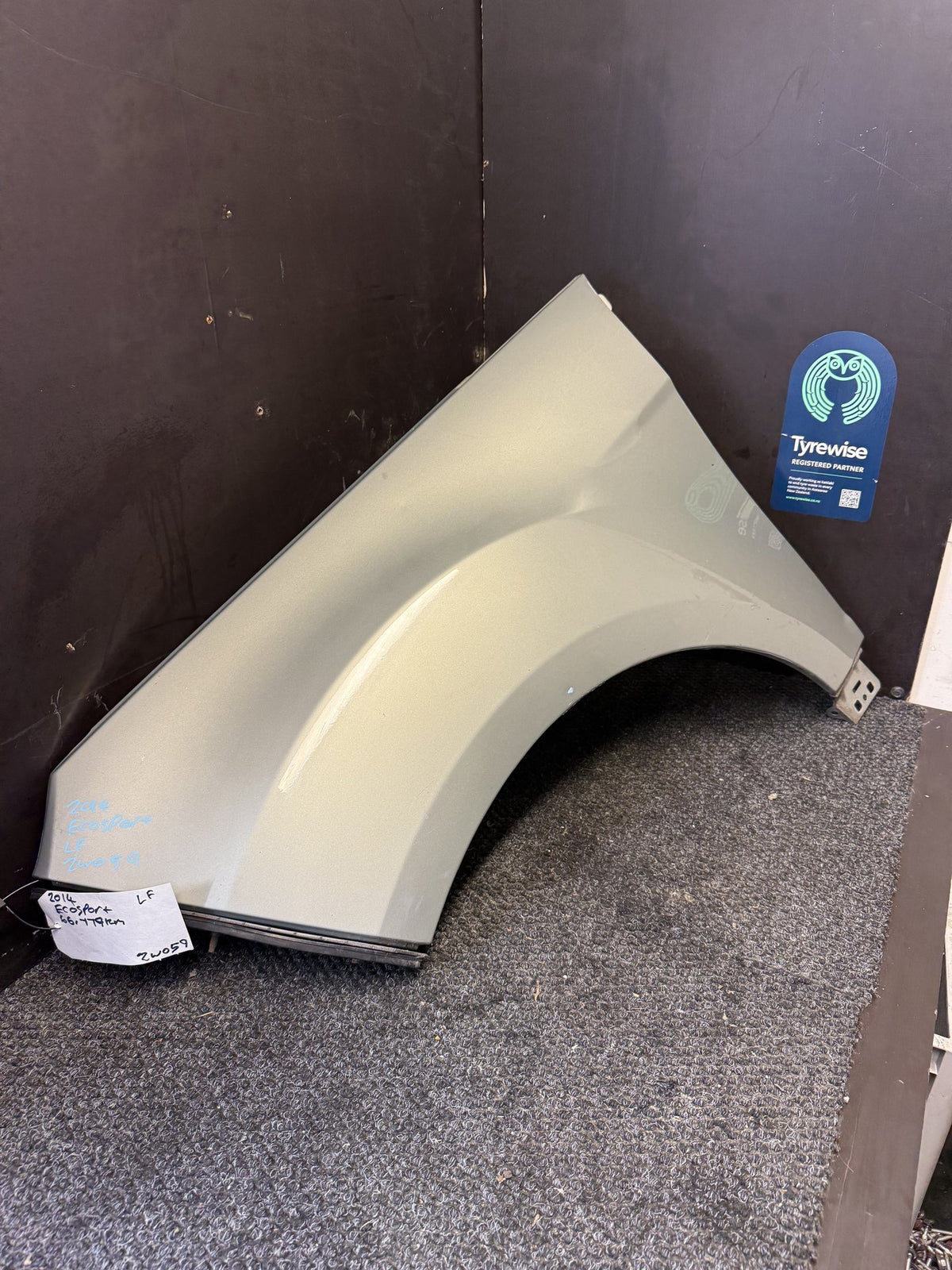 2015 Ford EcoSport TITANIUM 1.5P/6AT/SW- Left Front Guard- (TAG6146)