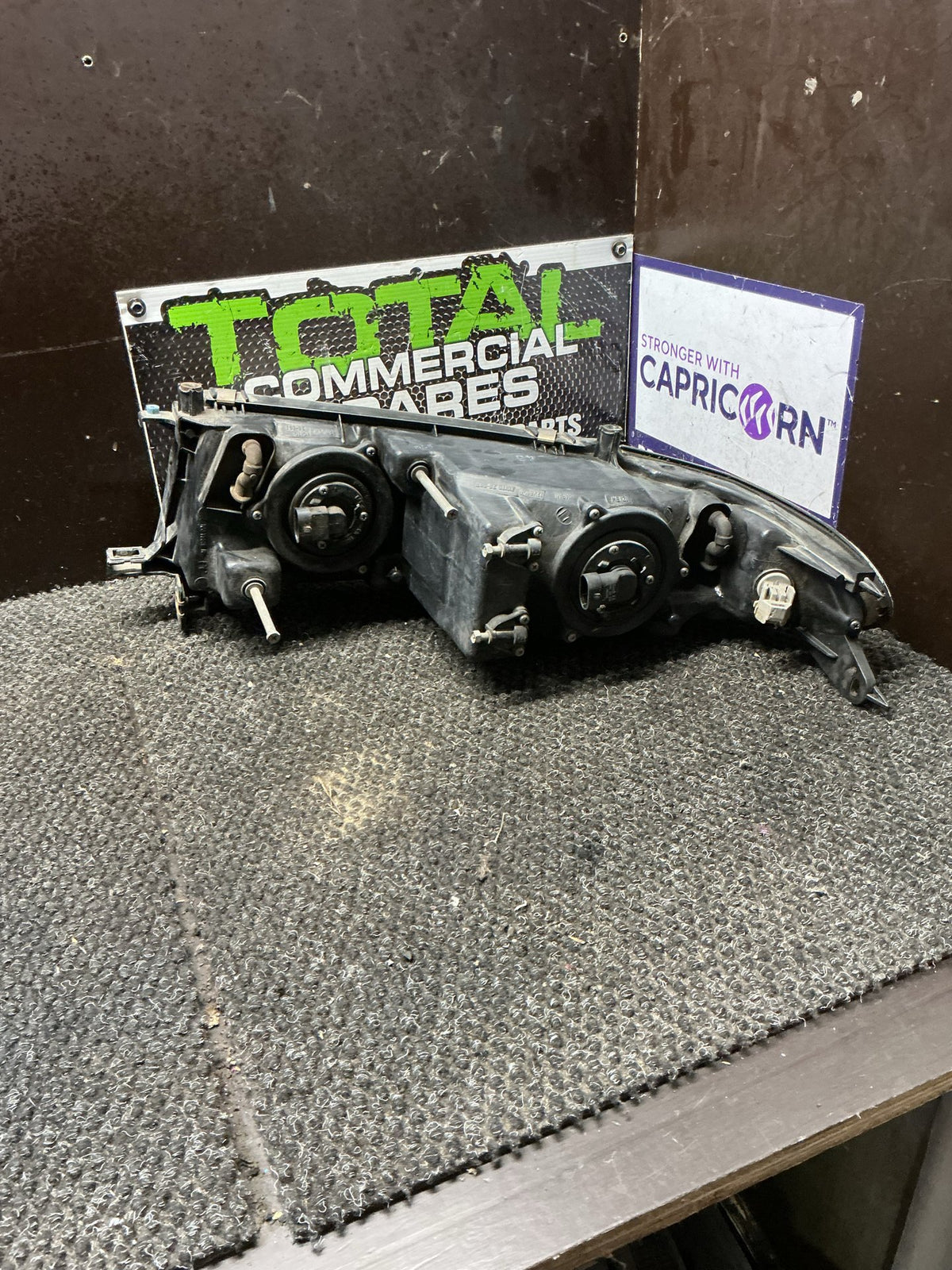 1992-1999 Toyota Estima TCR10- Right Headlight- (TAG9660)