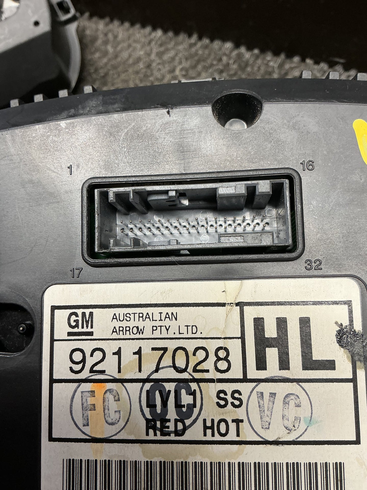 2008 Holden Commodore VY- Instrument Cluster- (TAG10569) PN: 92117028