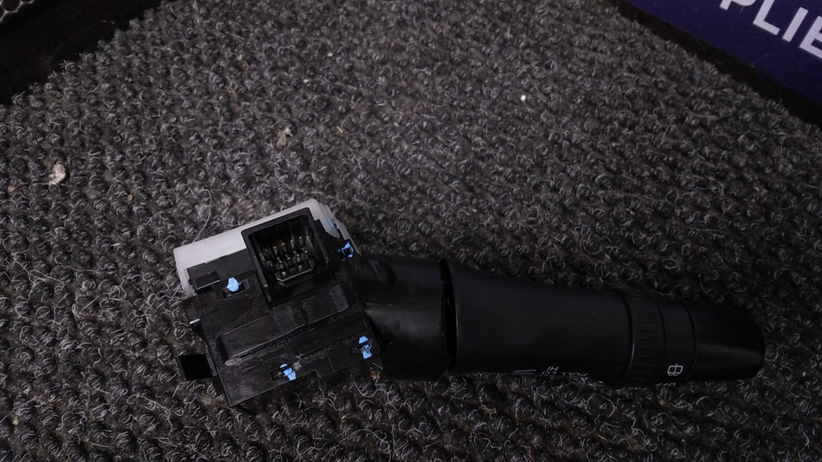 2005-2012 Mitsubishi Outlander CW5W- Wiper Switch- (TAG5981) PN: E380-026