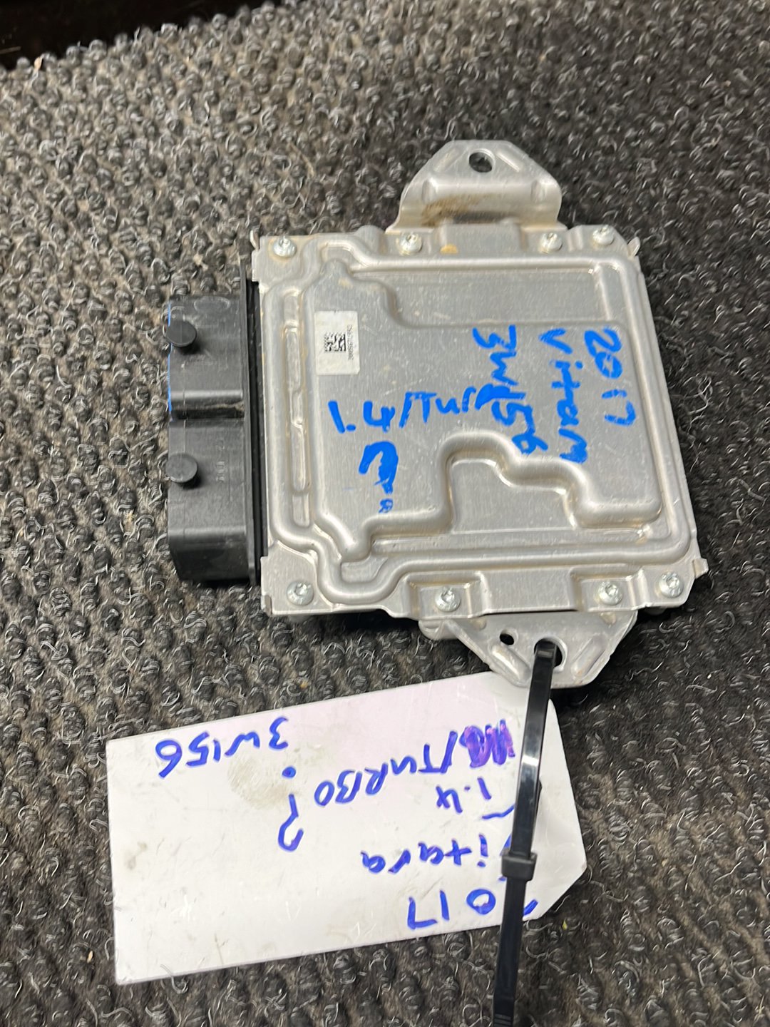 2017 Suzuki Vitara- ECU- (TAG9134) PN: 33910-61M00