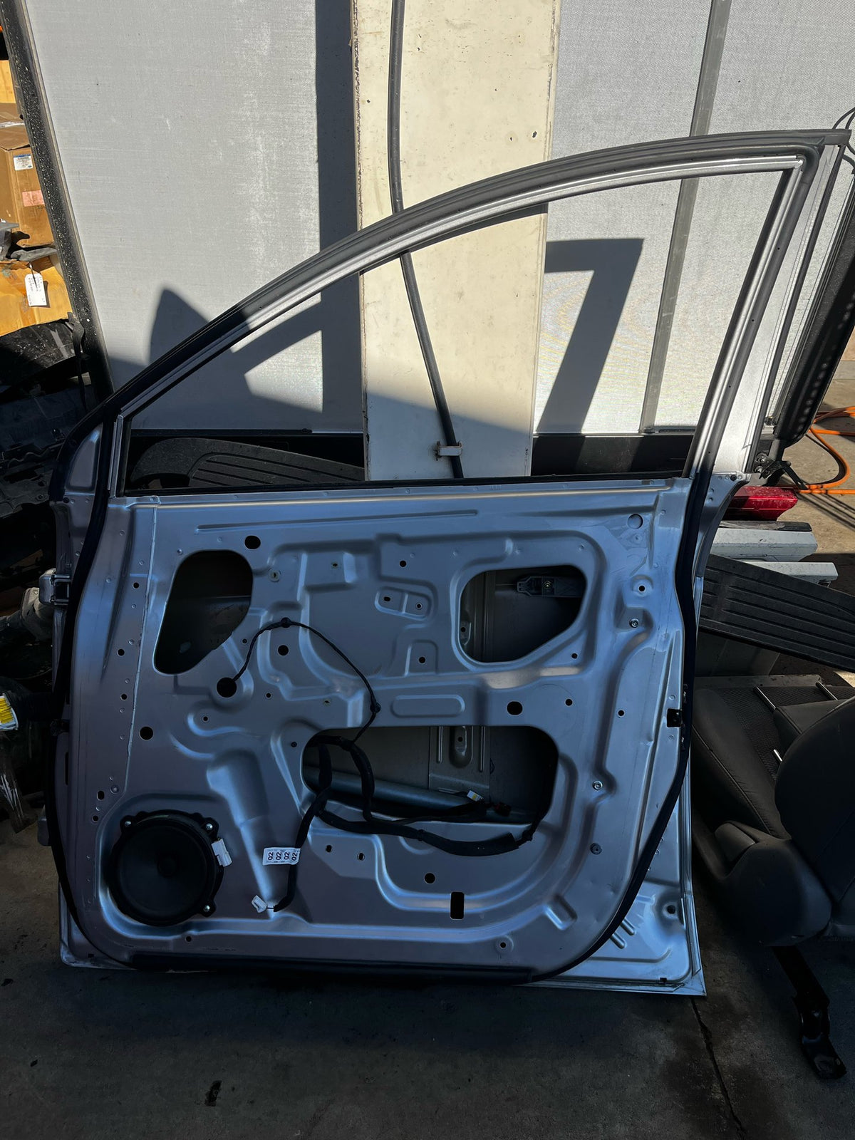 2008 Holden Captiva 7- Right Front Door Shell- (TAG8430)