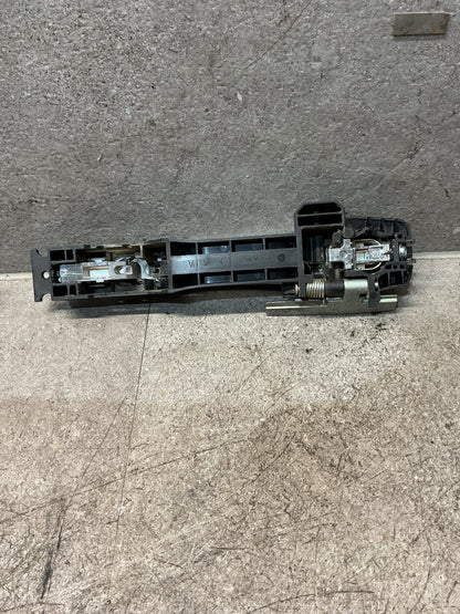 2019 Nissan Navara - Left Rear Door Exterior Handle - (TAG18502)