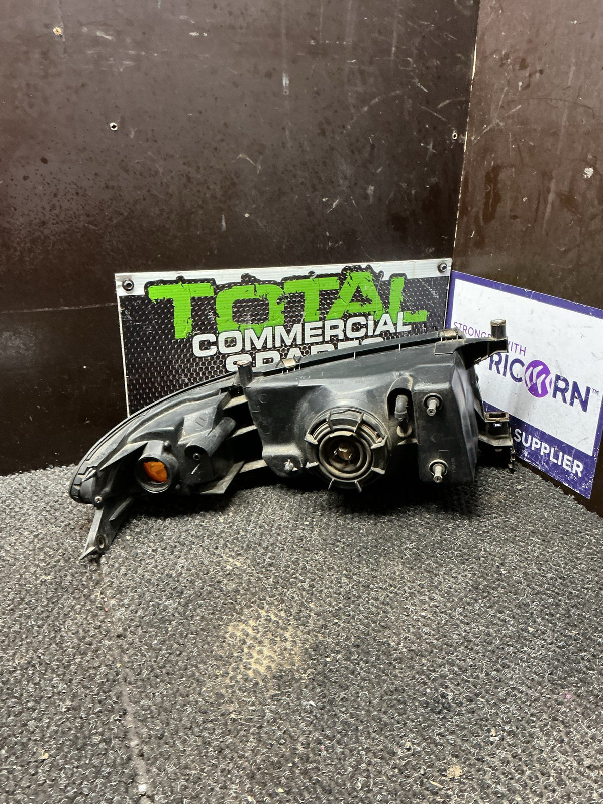 1996 Toyota Estima TCR10- Left Headlight- (TAG9640)