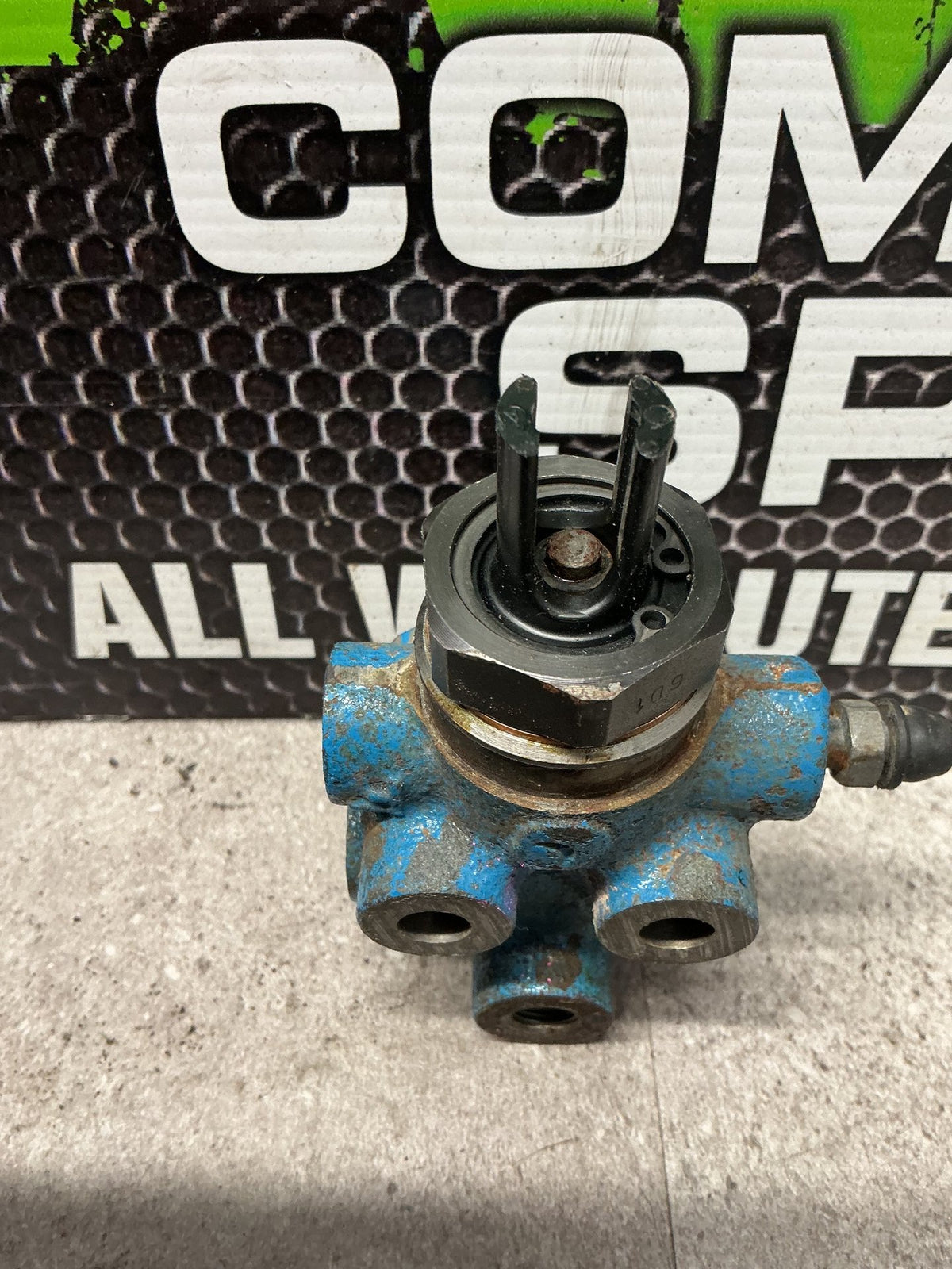 2006 Toyota Hilux- Brake Proportioning Valve- (TAG12216)