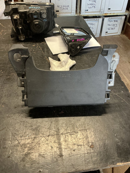 2012-2020 Mitsubishi Outlander GF*W GF GF8 - Left Front Knee Airbag - (TAG18694)