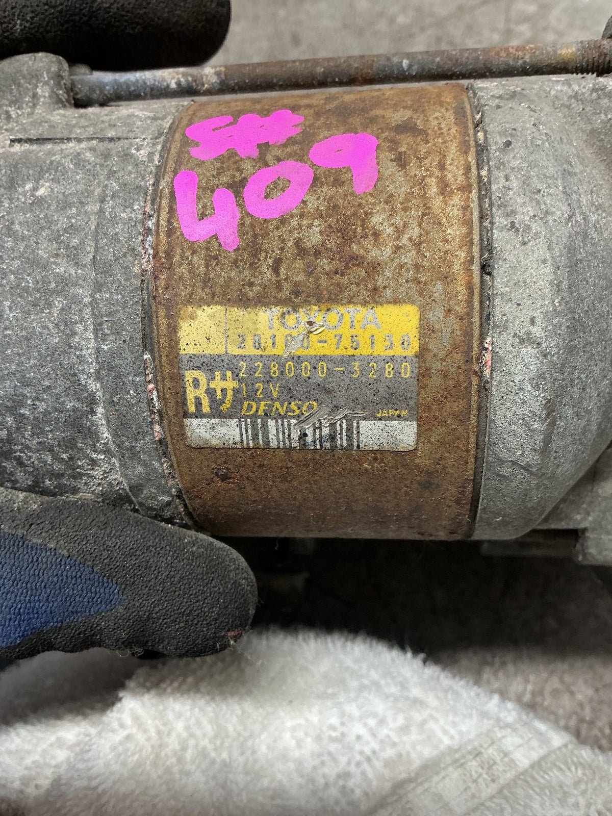 1997 Toyota Hilux Surf RZN185- Starter Motor- (TAG17181)