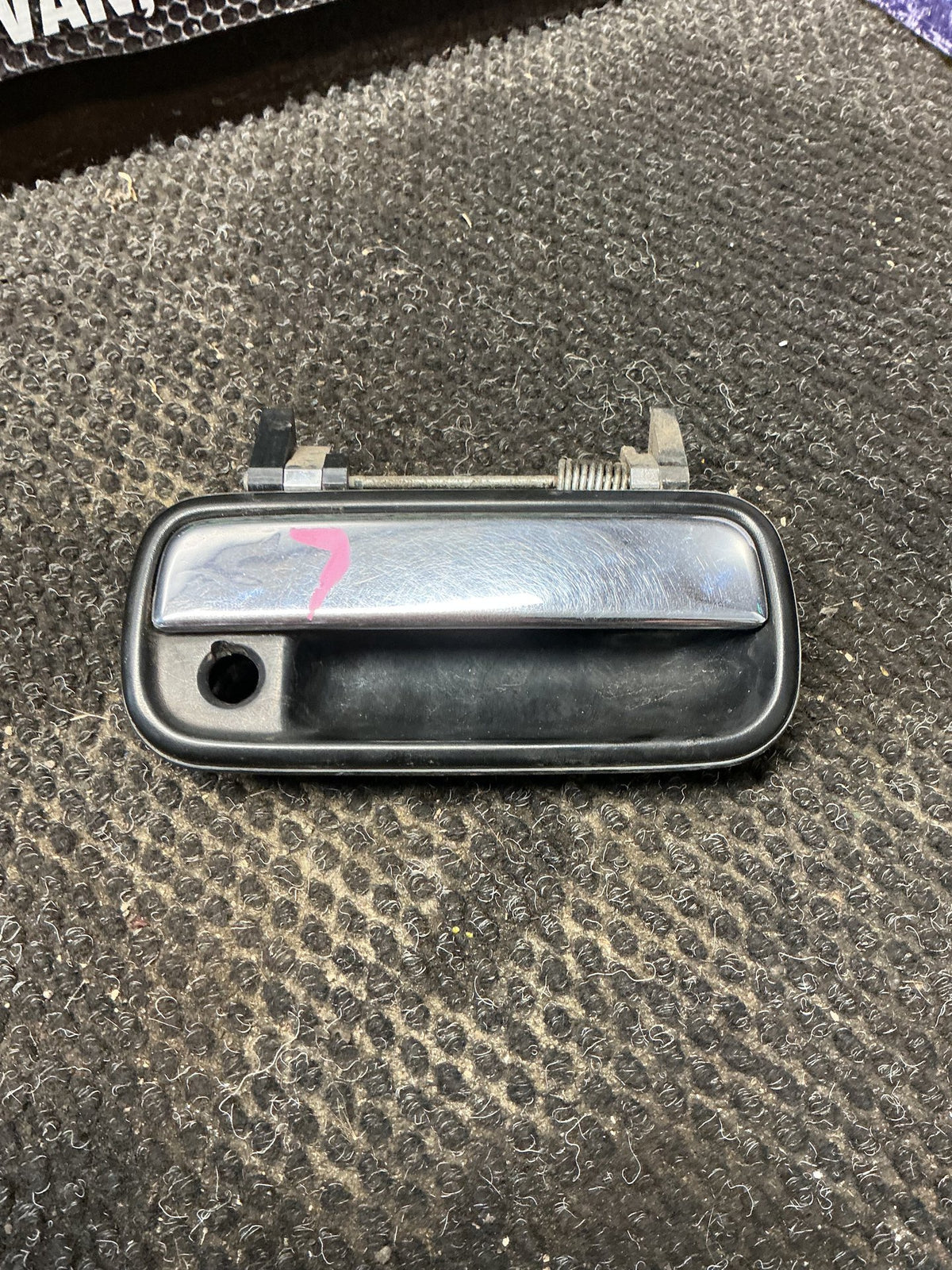 1992-1995 Toyota Hilux Surf KZN130 KZN130- Right Front Exterior Door Handle- (TAG11609)