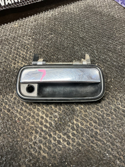 1992-1995 Toyota Hilux Surf KZN130 KZN130- Right Front Exterior Door Handle- (TAG11609)