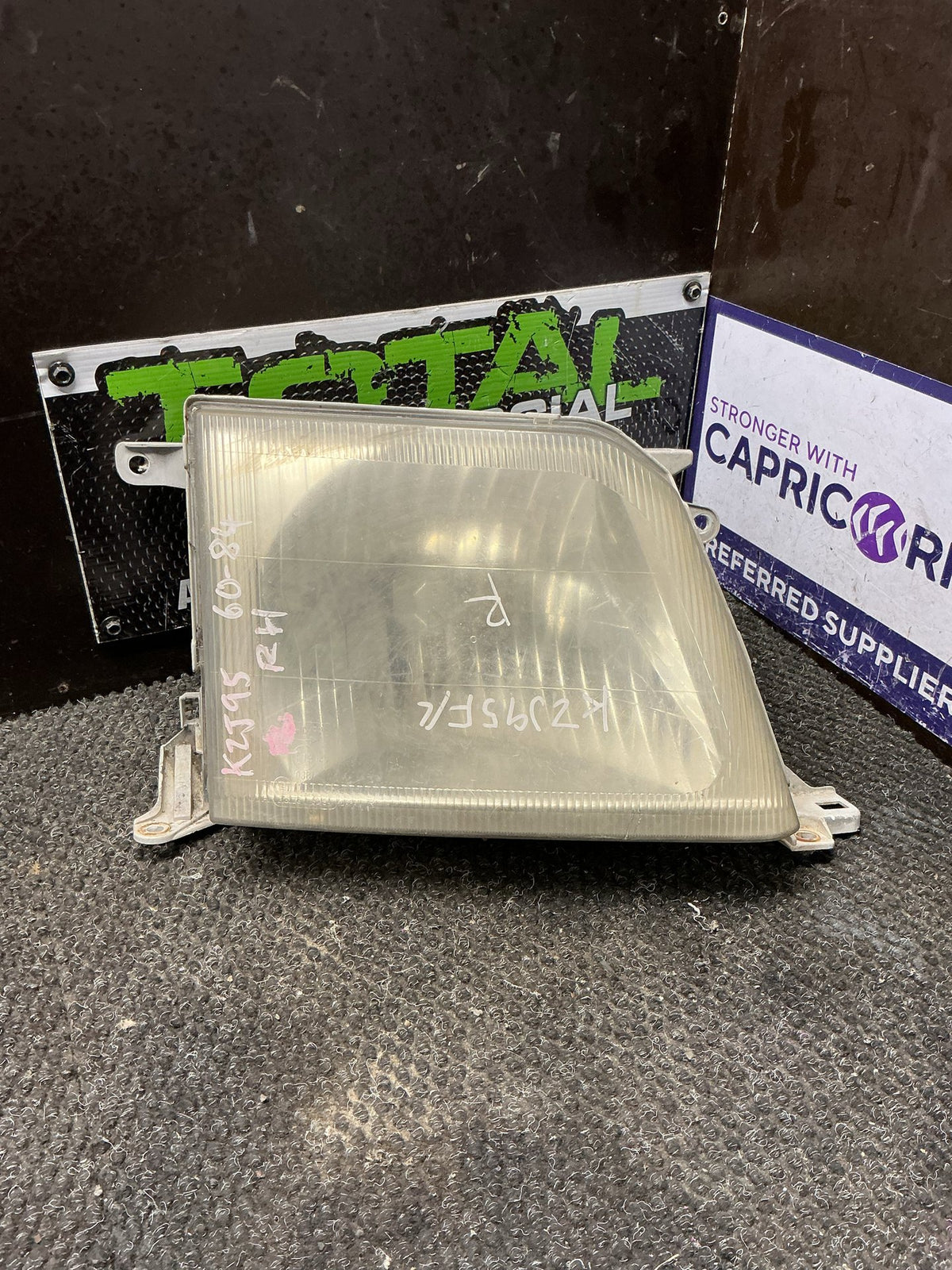 1999-2002 Toyota Prado KZJ95- Right Headlight- (TAG9795)
