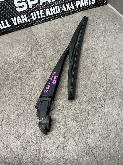 2007-2014 Toyota Highlander U40- Rear Wiper Arm- (TAG15303)