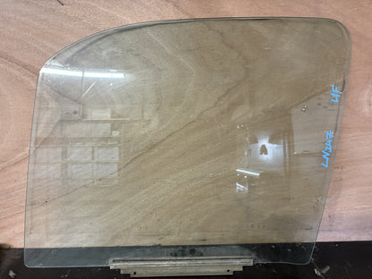 1994 Toyota Hilux LN147 - Left Front Door Glass - (TAG19116)