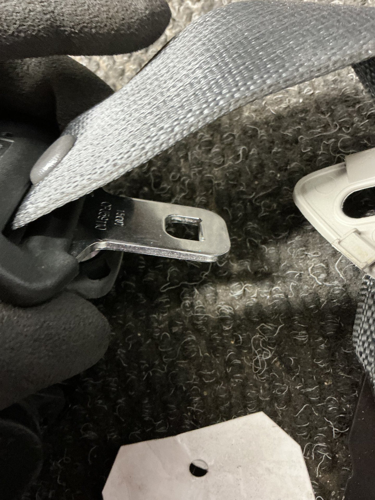 2015 Holden Captiva 7 9W054- Left Rear Seat Belt- (TAG10786)