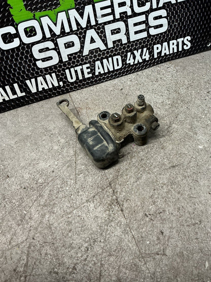 2009 Suzuki Jimny SN- Brake Proportioning Valve- (TAG14135)