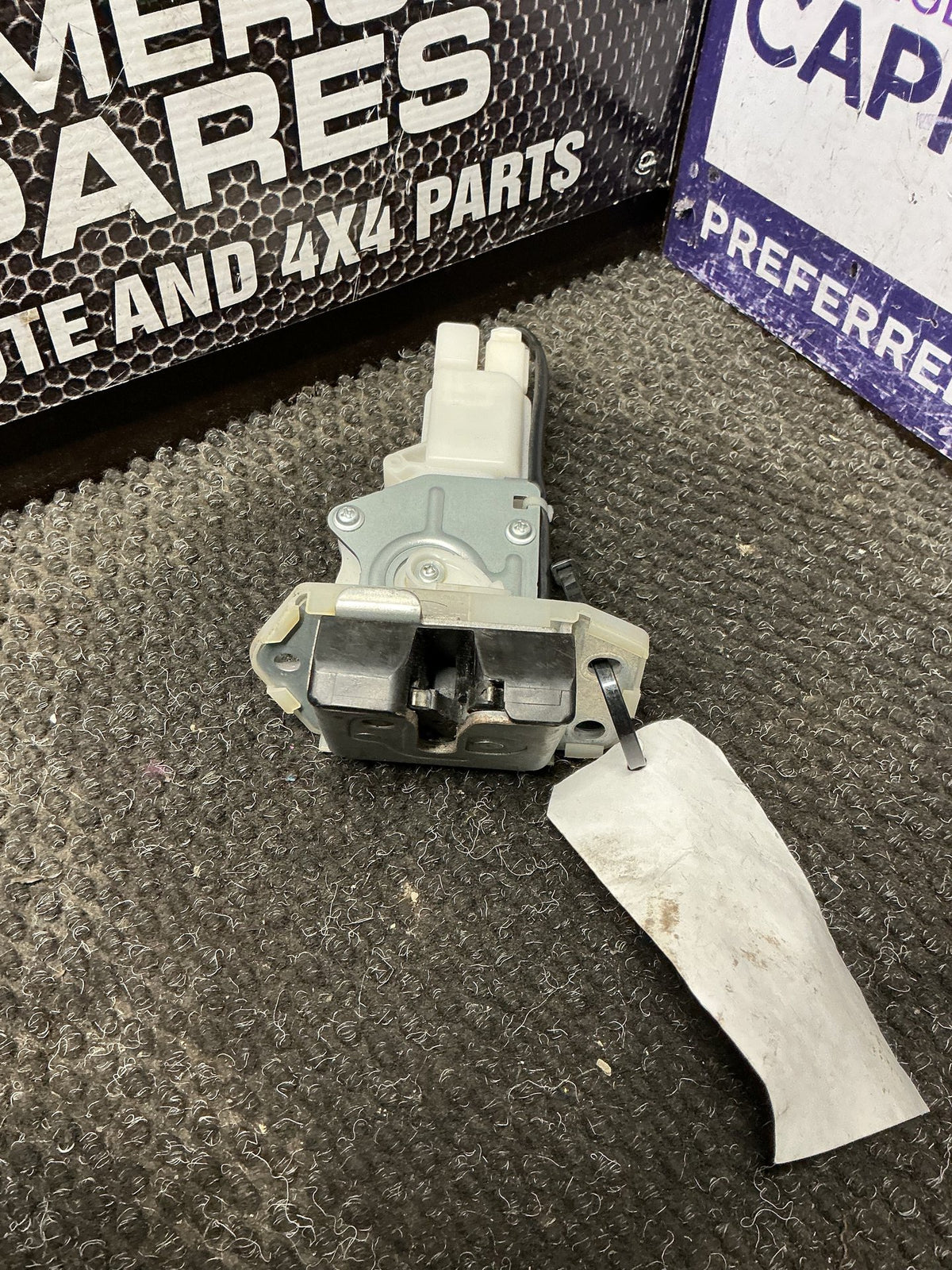 2007 Suzuki SX4 1W121- Tailgate Lock Actuator- (TAG10645)