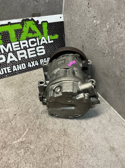 2005 Nissan Elgrand ME51- A/C Compressor- (TAG16776)