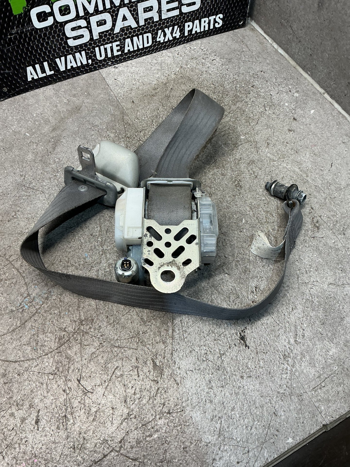 2006-2011 Toyota Hilux VII N10- Left Front Seat Belt- (TAG16176)