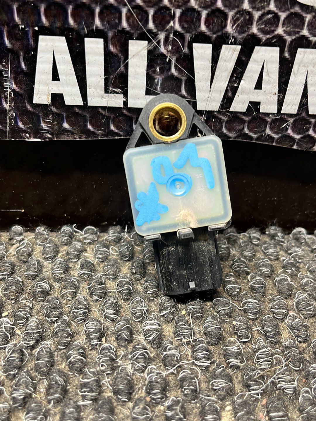 2007 Dodge Nitro KA- Front Crash Sensor- (TAG9395) PN: P04896065AA