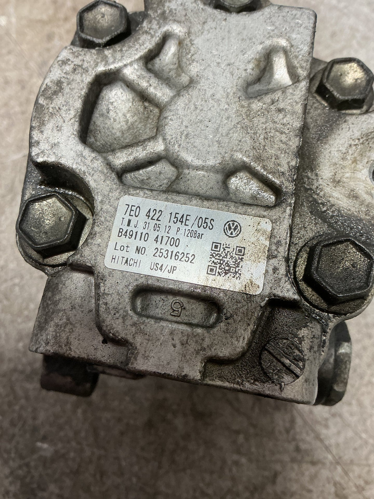 2013 Volkswagen Amarok- Power Steering Pump- (TAG17487)