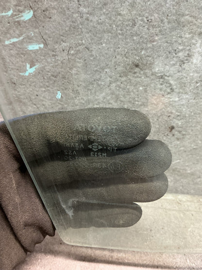 1994-2000 Toyota RAV4 SXA11 - Right Front Door Glass - (TAG19003)