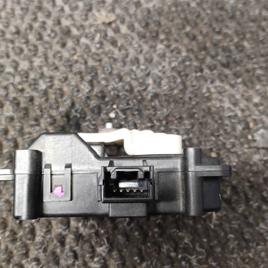 2007-2014 Toyota Highlander U40- Heater Flap Motor- (TAG8031)