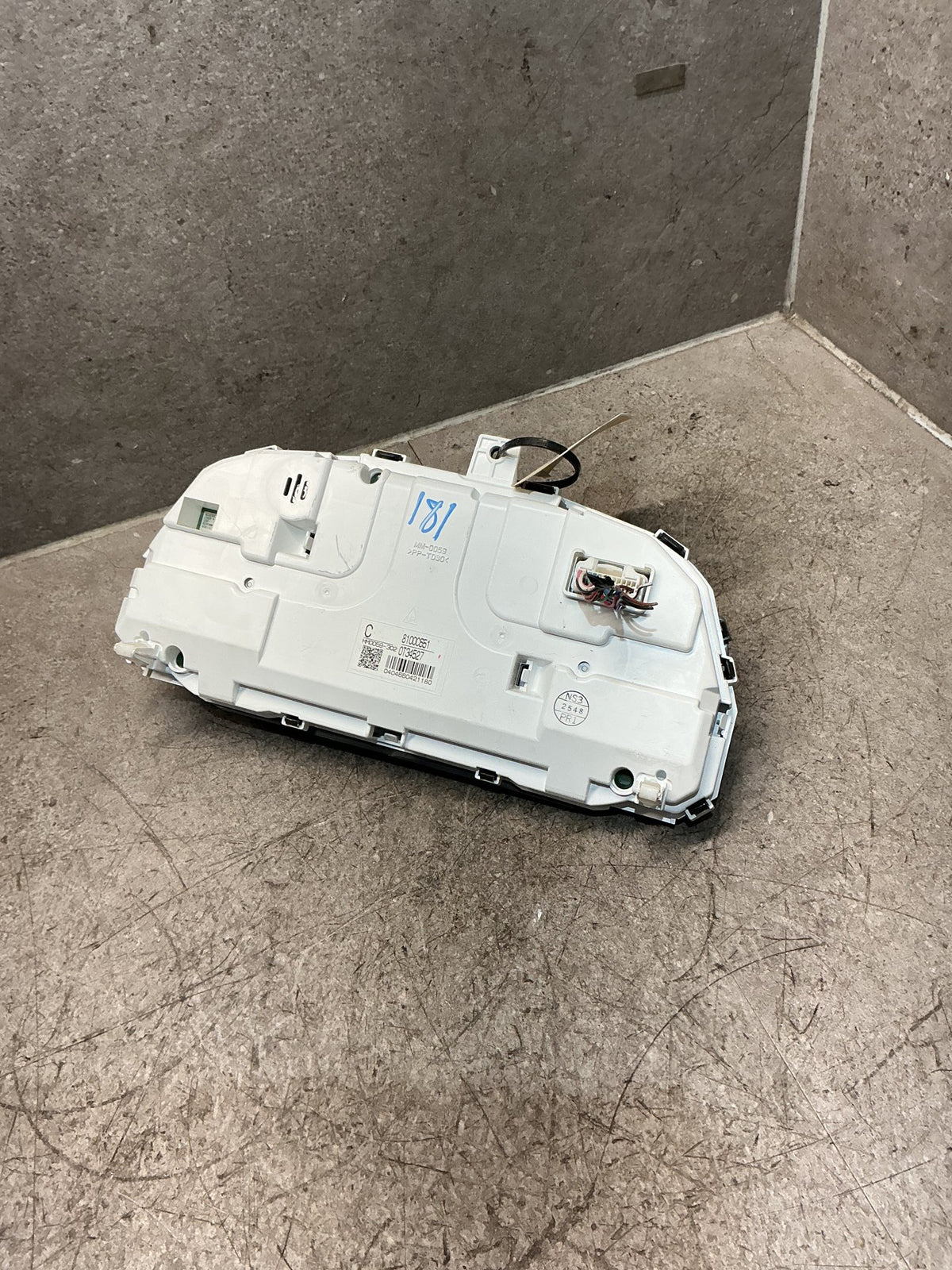2012-2020 Mitsubishi Outlander GF*W GF GF8 - Instrument Cluster - (TAG18690)